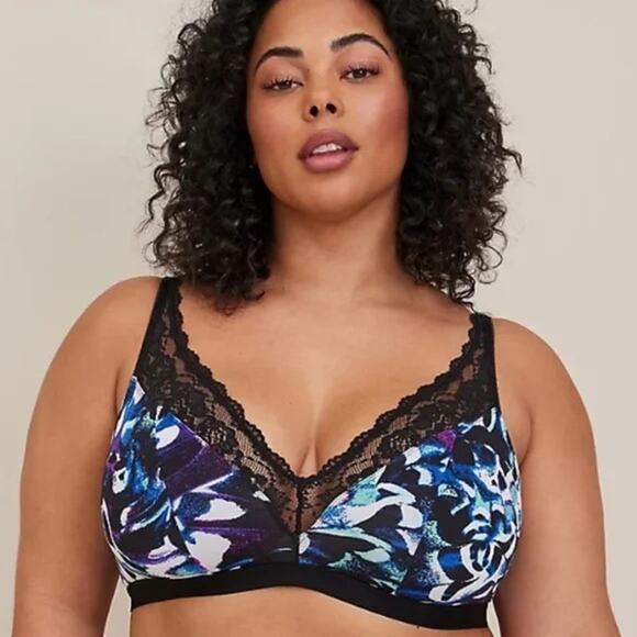 Torrid Lightly Lined Microfiber Plunge Bralette Layered Wings Black Size 2 - Picture 1 of 5